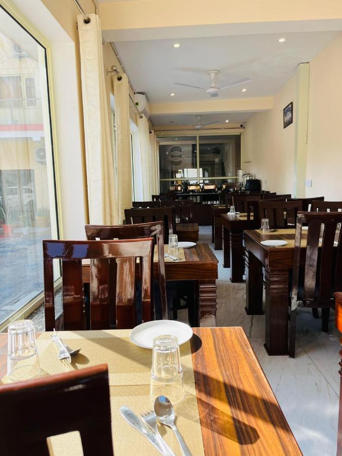 塔波万新住宅酒店 Rishīkesh 外观 照片